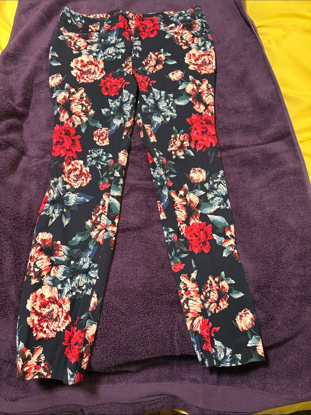 Faded Glory Black Floral Stretch Leggings